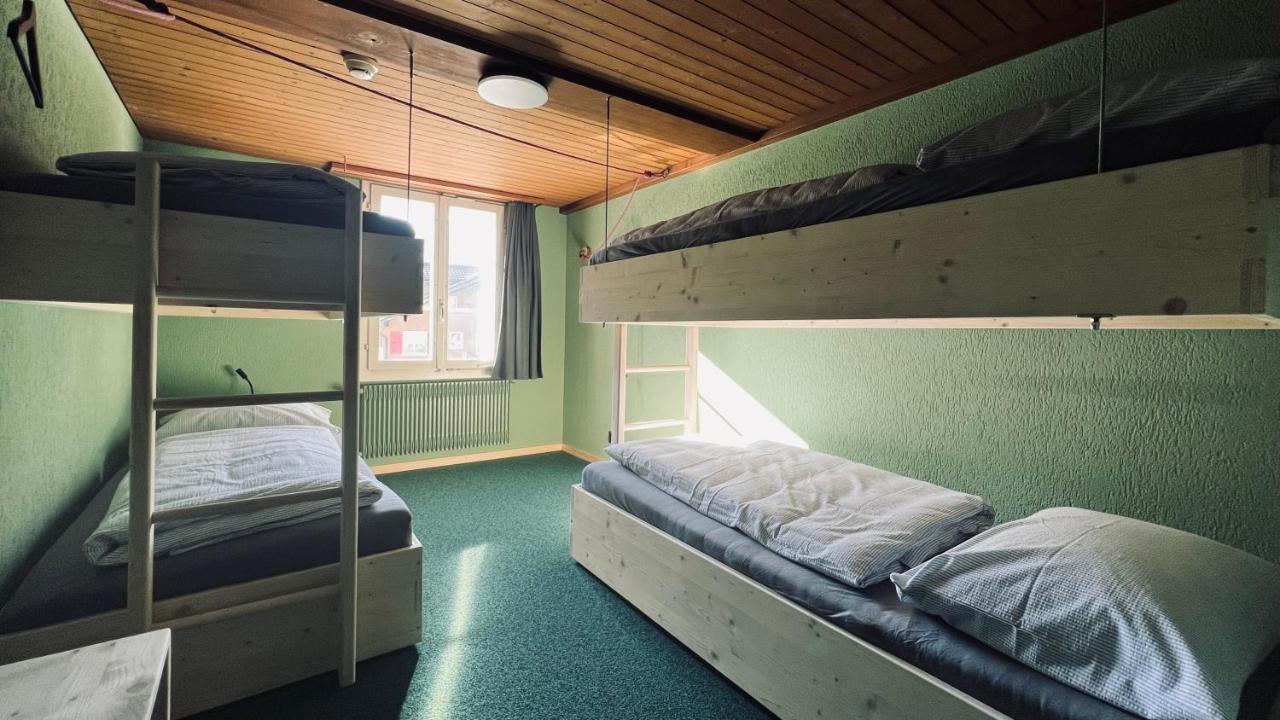 Hotel Alpina Einhorn - Self-Check-In Wolfenschiessen Buitenkant foto