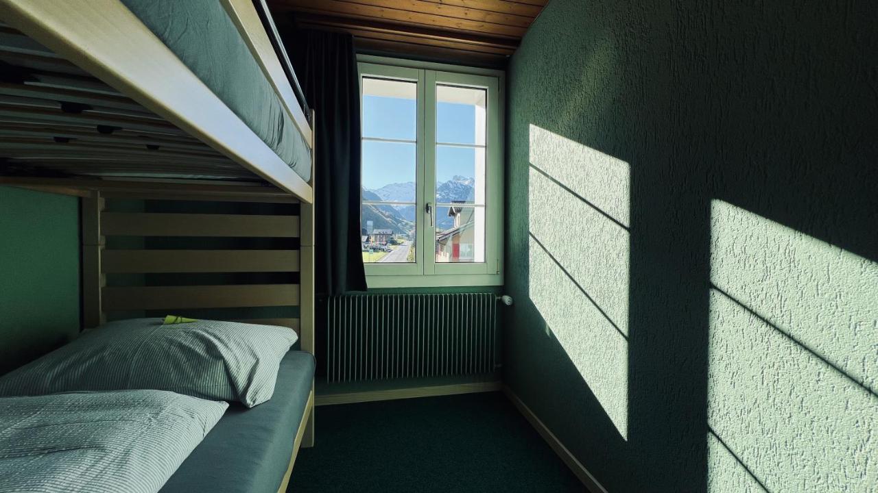 Hotel Alpina Einhorn - Self-Check-In Wolfenschiessen Buitenkant foto