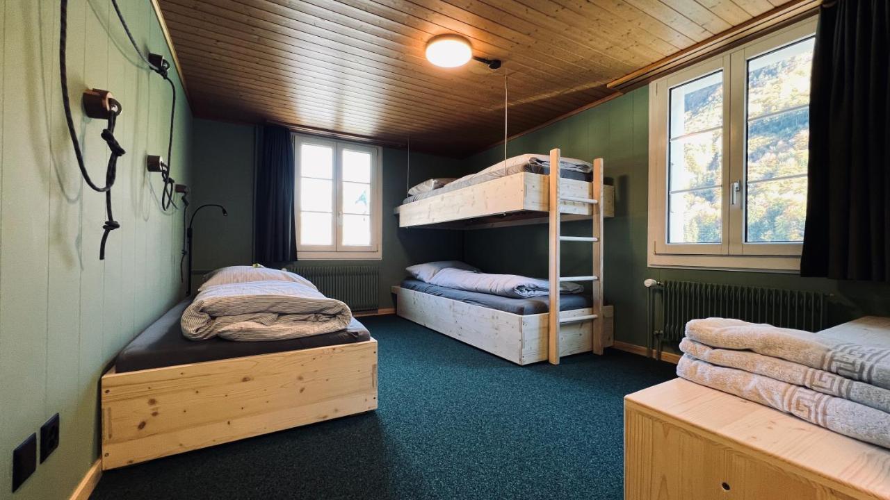Hotel Alpina Einhorn - Self-Check-In Wolfenschiessen Buitenkant foto